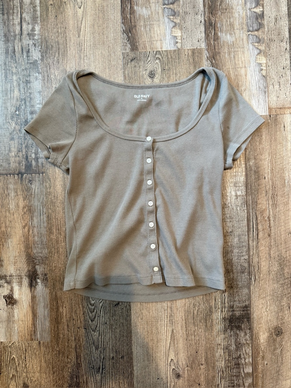 Women's Short Sleeve Scoop Neck Button-Front Top — Taupe